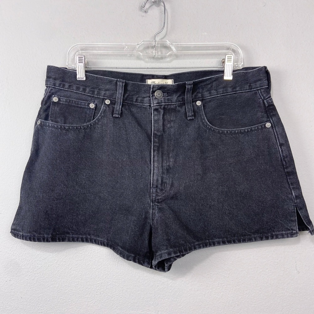 Madewell‎ The Momjean Short Shorts Black Denim Size 31 Run Small Side Split Hem